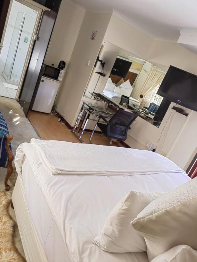 Obaa Sima Guest House Mthatha Extérieur photo