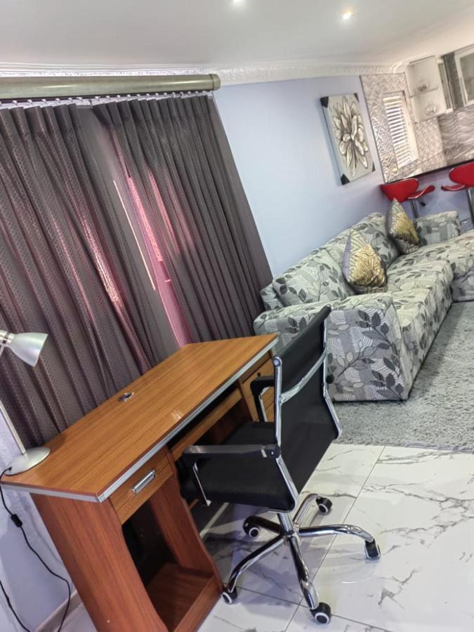 Obaa Sima Guest House Mthatha Extérieur photo