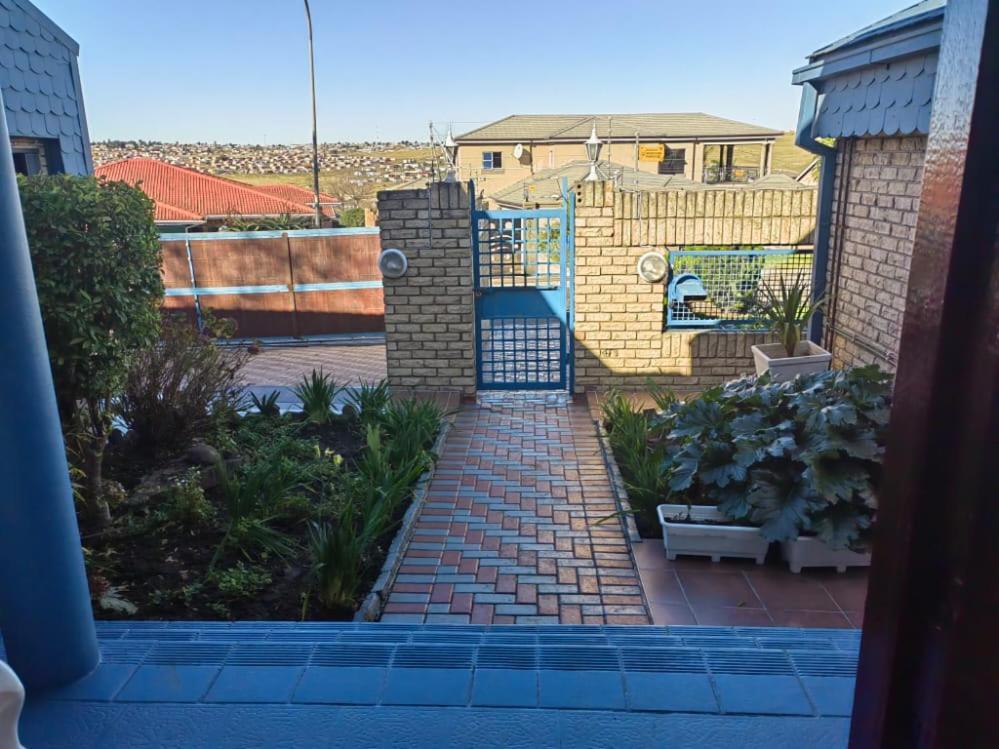 Obaa Sima Guest House Mthatha Extérieur photo